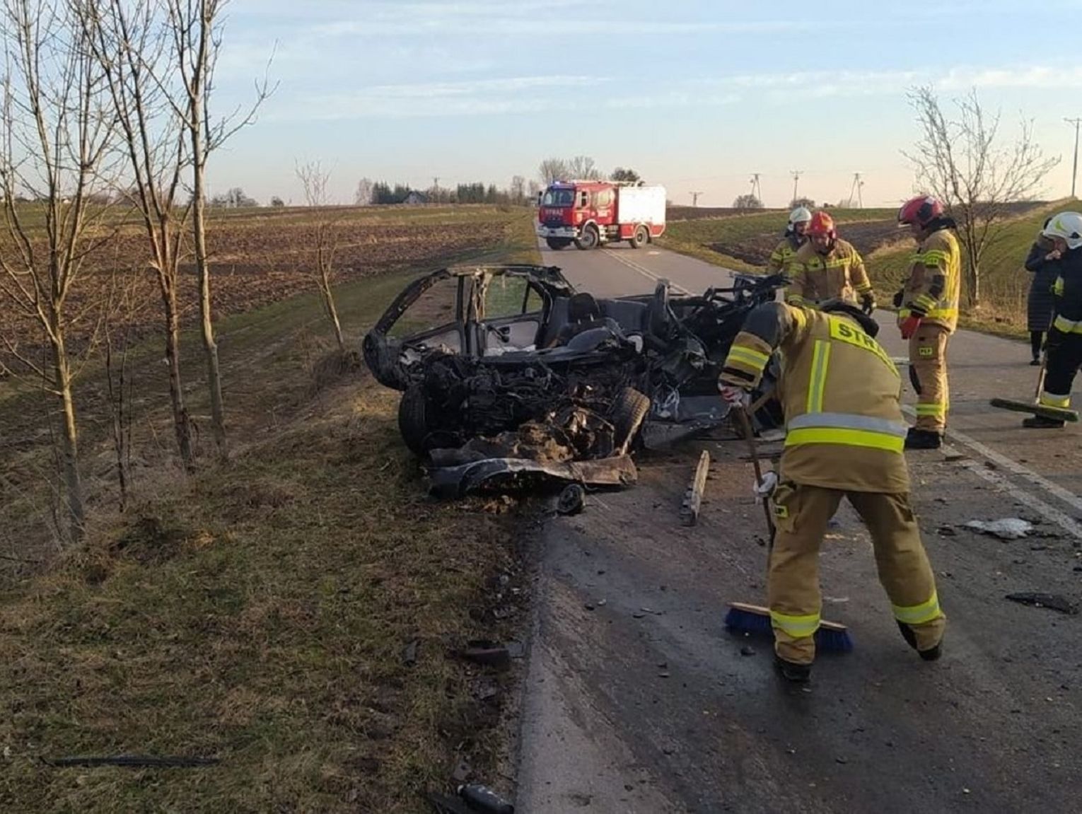 Pow Zamojski W Zalesiu Osob Wka Uderzy A W Szkolny Autobus Nie Yje