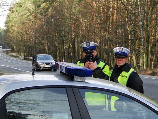 300 mandatów dziennie mniej ma zaboleć rządzących. To część akcji protestacyjnej policji.