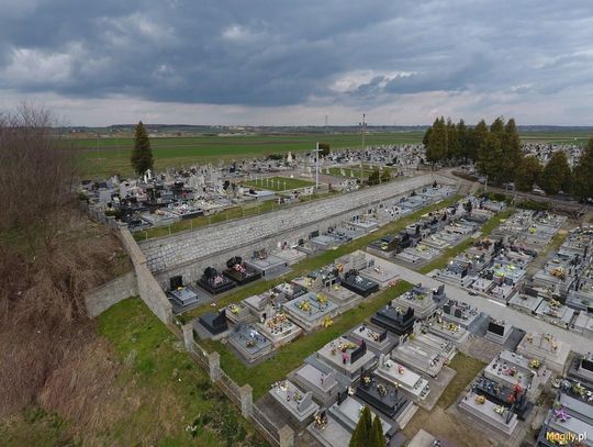 Cmentarz parafialny w Łaszczowie jest w serwisie mogiły.pl.
