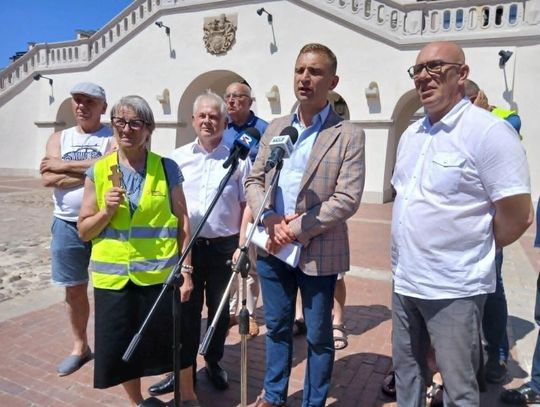 Działacze liczą, że niezależne postępowanie wyjaśni, kto wydał polecenie Straży Miejskiej i czy doszło do naruszenia praw obywatelskich. Fot. Leszek Wójtowicz