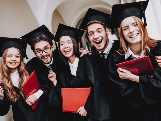 Będzie trzeba zapłacić, ale szef pozna prawdziwe wykształcenie pracownika