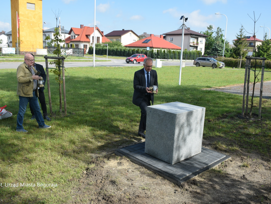 Biłgoraj: Jest nowy pomnik. Dla rodziny, która ratowała Żydów
