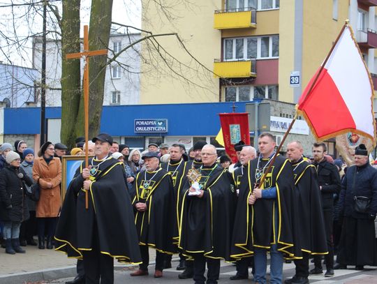 Biłgoraj: Marsz w obronie dobrego imienia św. Jana Pawła II [ZDJĘCIA]