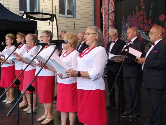Biłgoraj: Patriotyczne śpiewanie z seniorami