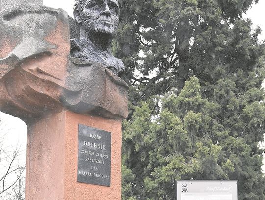 Biłgoraj: Pożegnanie z pomnikiem Dechnika