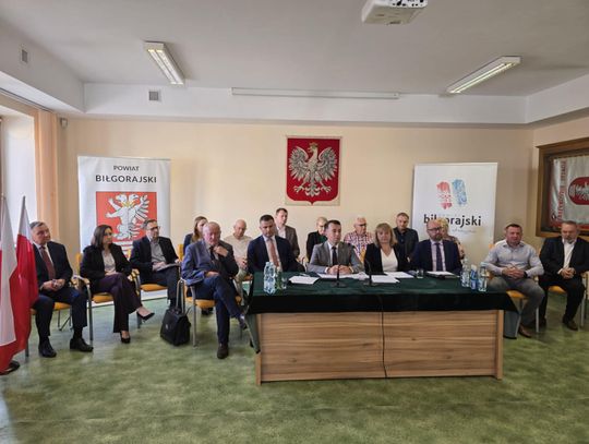 Biłgoraj: Starosta biłgorajski odpiera zarzuty przewlekłości procedur [ZDJĘCIA]