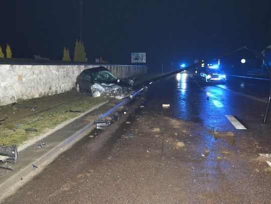 Biłgoraj: Wjechał w latarnię