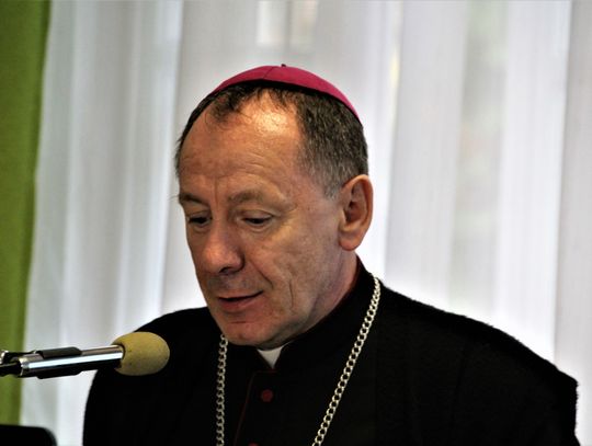 Biskup udziela dyspensy od udziału w mszach
