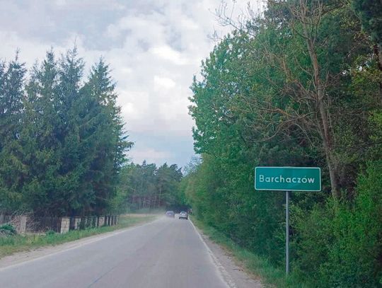 Ulica Długa w Łabuniach została zamknięta, a otwarto przejazd na drodze powiatowej z Łabuniek Pierwszych w kierunku Zubowic przez Barchaczów.