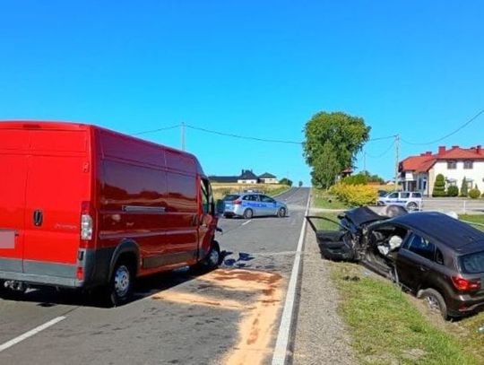 Bukowina: Zderzenie osobówki z dostawczakiem