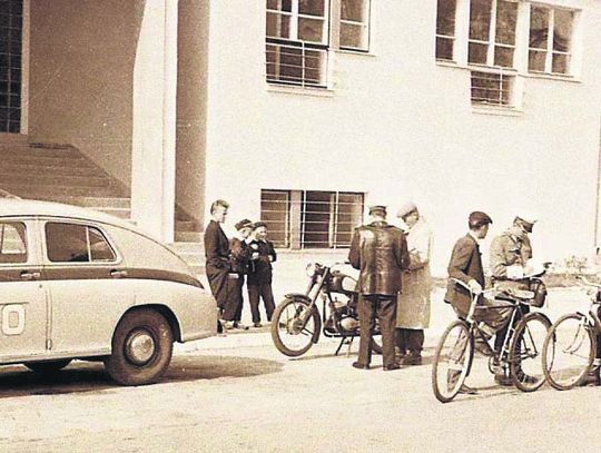 Byli milicjanci chcą wyższych emerytur (TYLKO W GAZECIE)