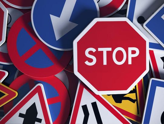 Na wielu odcinkach polskich dróg panuje informacyjny chaos – to główny wniosek po kontroli przeprowadzonej przez Najwyższą Izbę Kontroli.