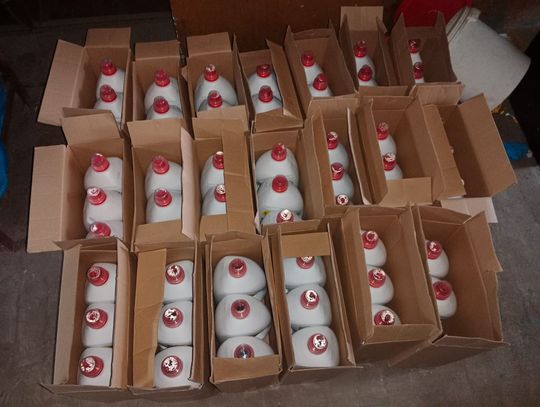 Policjanci z wydziału do walki z przestępczością gospodarczą chełmskiej komendy zatrzymali 39-latka, podejrzanego o handel podróbkami środków do prania.