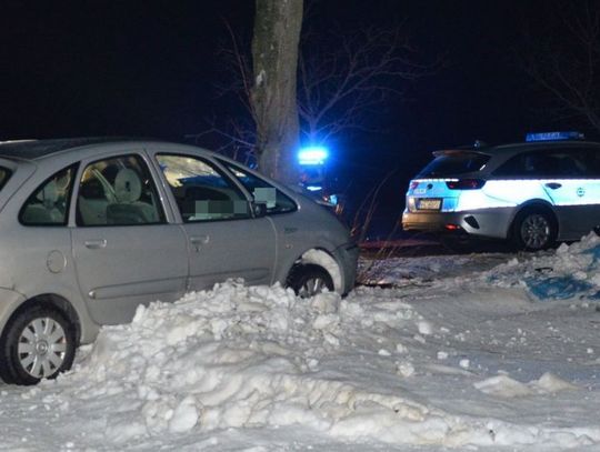 Citroenem w drzewo i pędem przez pola. Mówił, że gonił... złodzieja