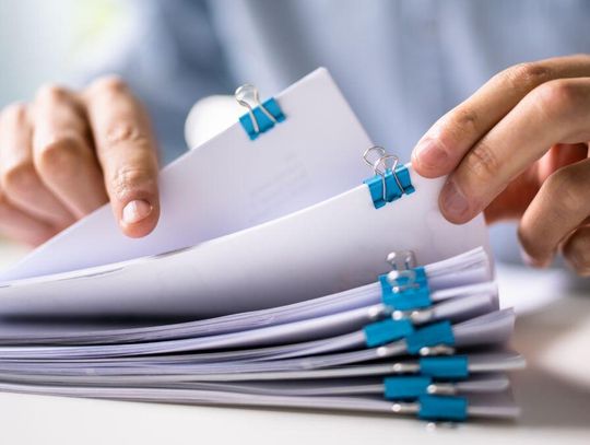 Wszystkie zawierane przez samorządy umowy mają być zgromadzone w jednym miejscu i jawne. Nie każdemu się to podoba.