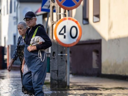 Fala powodziowa się przesuwa i teraz na jej przyjście szykują się kolejne województwa