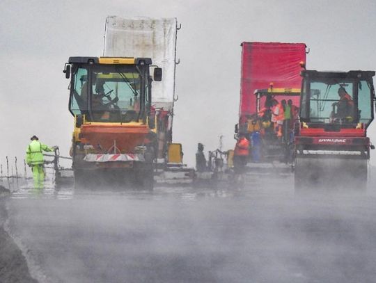 Mieszkańcy i samorząd, w obawie o wykluczenie, apelują, by węzeł w Lubyczy Królewskiej jednak powstał, lecz w nowym, bezpiecznym i niekonfliktowym miejscu.