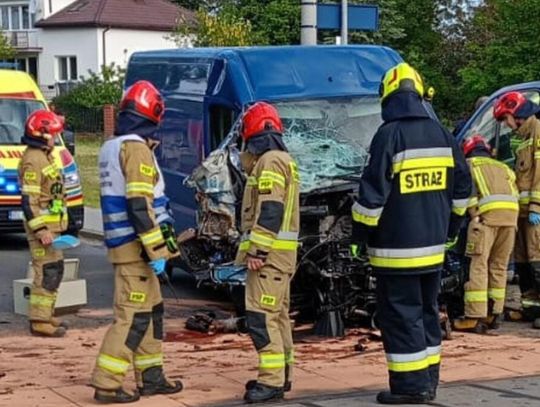 Wypadek z 13 maja 2025 r. w Przyłęku Dużym (Łódzkie). Samochód dostawczy zderzył się na przejeździe z lokomotywą. Jedna osoba została ranna