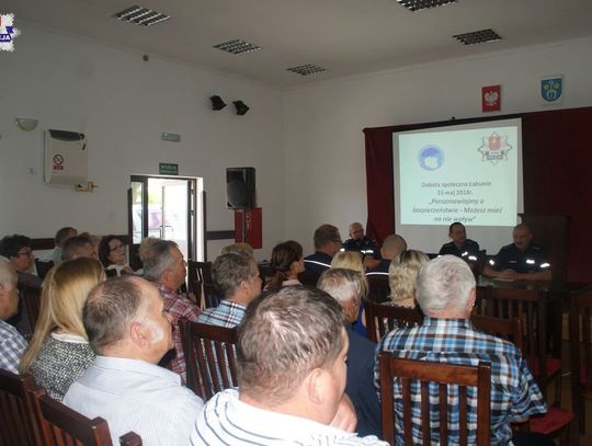 Czy w gminie Łabunie i Komarowie jest bezpiecznie? Mieszkańcy rozmawiali o tym z policją (ZDJĘCIA)
