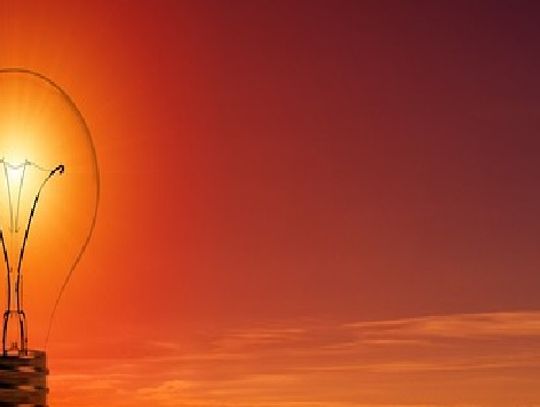 Czy warto zainwestować w panele słoneczne na dachu?