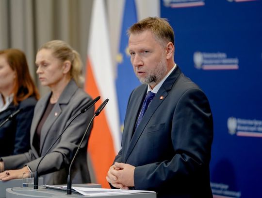 Konferencja prasowa z udziałem Kierownictwa MSWiA i Kierownictwa MEN związana z procedurami przygotowania i reagowania.