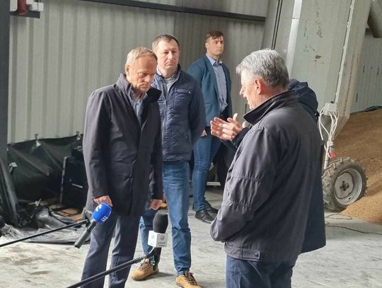 Donald Tusk na spotkaniu z rolnikami w Lipsku koło Zamościa.