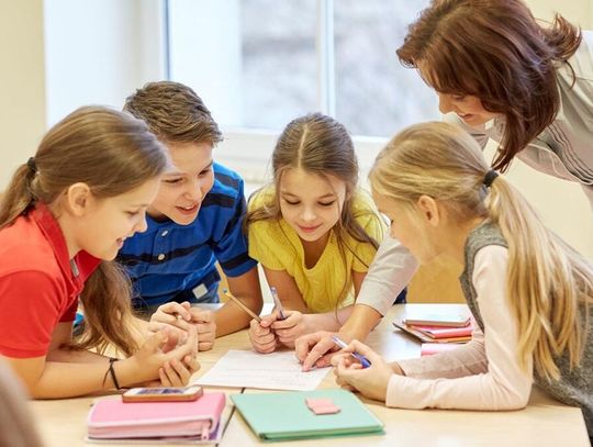 Postaraj się o stypendium dla niego. IKR Junior to szansa na 15 tys. zł, po 5 tys. zł rocznie przez 3 lata.