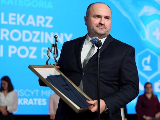 Dr Łukasz Rejman, lekarz rodzinny z Radecznicy zwycięzcą Plebiscytu Hipokrates 2025! Dr Łukasz Rejman zwycięzcą Plebiscytu Hipokrates 2025.