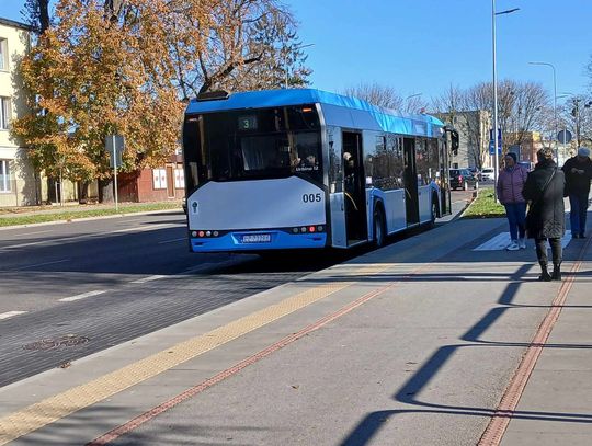 Autobus linii „3” zmienił trasę. Z ul. Piłsudskiego na Partyzantów nie jedzie przez Łukasińskiego, tylko przez Peowiaków.