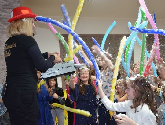 Dzieci z gminy Telatyn bawiły się na balu karnawałowym w Nowosiółkach (ZDJĘCIA)