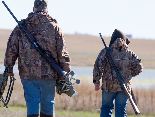 Do Sejmu trafił poselski projekt nowelizacji ustawy, który dopuszcza udział dzieci w polowaniach.