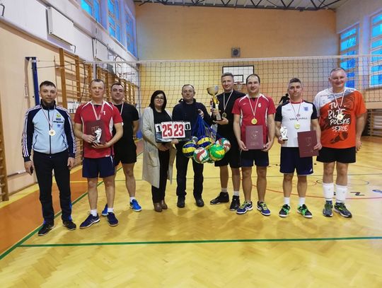 Ekipa z Tyszowiec wygrała siatkarski turniej im. Bolesława Chomy w Mirczu