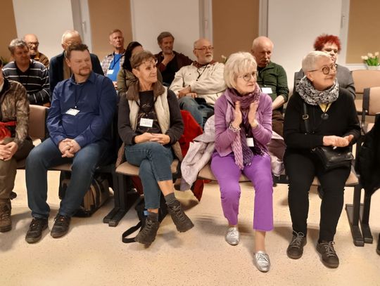 9 maja Krynice gościły blisko 40 znakomitych artystów fotografików z całej Polski, zrzeszonych w Fotoklubie RP Stowarzyszeniu Twórców, którzy przybyli na III Ogólnopolski Plener Fotograficzny „Roztoczańska Wiosna”.