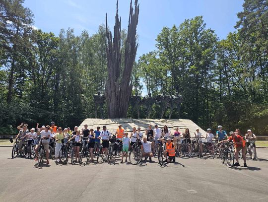 Frampol: Rodzinnie do miejsca pamięci