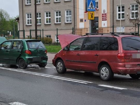 Frampol: Stłuczka przy pasach. Dwie osoby w szpitalu