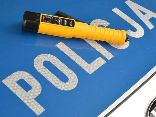 18-letni mieszkaniec gminy Adamów kierował samochodem, mając w organizmie prawie 1 promil.