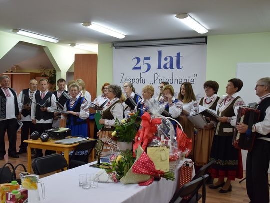 Ludowo-śpiewaczy zespół Pojednanie obchodzi w tym roku jubileusz 25-lecia istnienia.