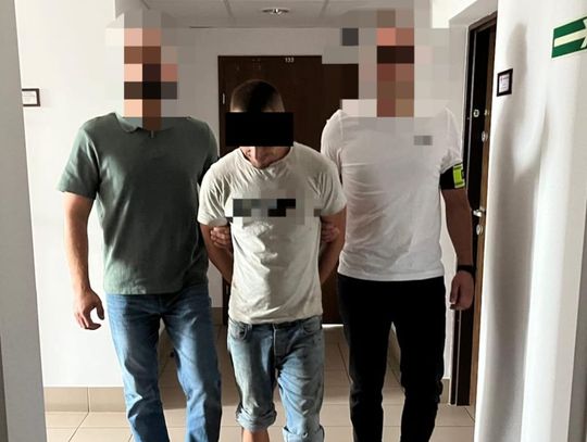 Poszukiwany listem gończym mieszkaniec gminy Krynice został zatrzymany i trafił do aresztu.
