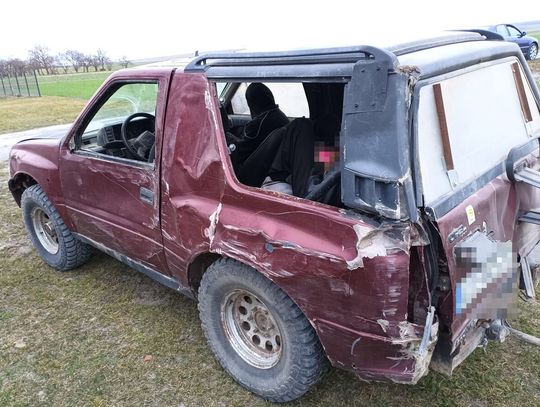 Gm. Łaszczów: Opel jak po wypadku. Za kierownicą 20-latek na sądowym zakazie Uwagę mundurowego wzbudził bardzo zły stan techniczny Opla. Zatrzymali kierującego nim 20-latka w Jarczowie-Kol.