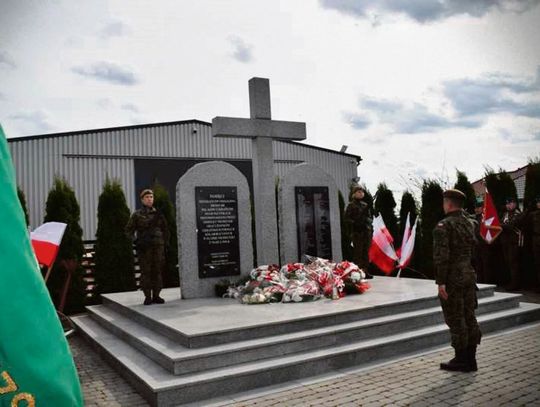 14 kwietnia w Smoligowie odbyły się uroczystości upamiętniające 80. rocznicę pacyfikacji wsi Smoligów, Ameryka, Łasków i Olszynka.