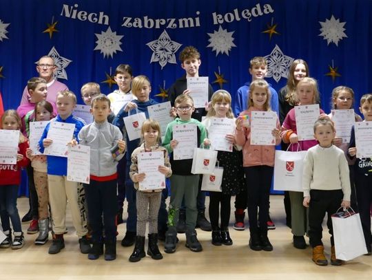 Dzieci, młodzież i dorośli z gminy Tarnawatka chętnie wzięli udział w konkursie świątecznym.