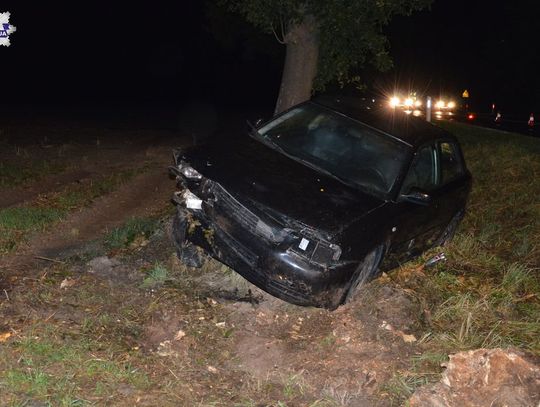 Gm. Tarnawatka: Wypadek w Podhuciu. Audi dachowało w rowie