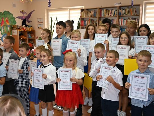 14 września w Bibliotece w Majdanie Górnym zorganizowano Eliminacje Gminne do VI Powiatowego Konkursu Recytatorskiego Poezji Patriotycznej.