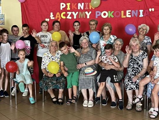 Gm. Tomaszów Lub.: Tak się łączy pokolenia