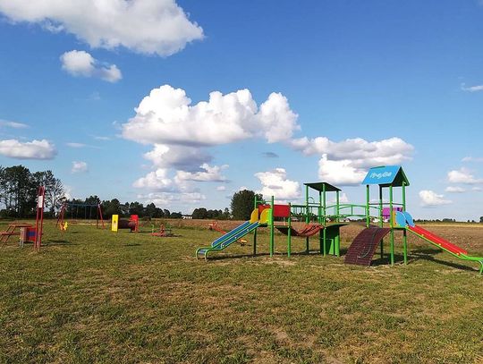 Gm. Werbkowice: Dzieci się cieszą. Są nowe place zabaw