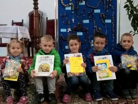 Gm. Zamość: Przedszkolaki z Kalinowic nagrodzone za "Różaniec z darów bożych"