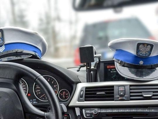 Przez Poraj (Gminie Horodło) jeżdżą piraci drogowi, 29 marca policjanci drogówki zatrzymali dwóch, obydwaj pędzili ponad setkę przez obszar zabudowany.