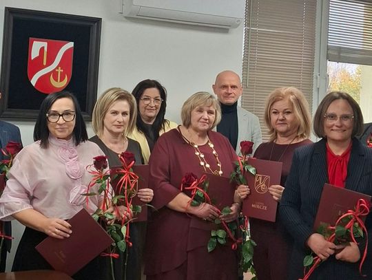 W tym roku wyróżnienia wójta gminy Mircze trafiły do rąk siedmiorga liderów gminnej oświaty.
