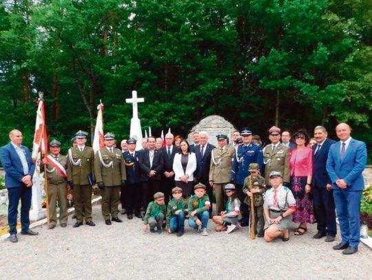 W Sochach (gm. Zwierzyniec) odbyły się uroczystości upamiętniające 83. rocznicę pacyfikacji wsi – jednej z najtragiczniejszych zbrodni dokonanych przez niemieckiego okupanta na ludności cywilnej Zamojszczyzny podczas II wojny światowej.