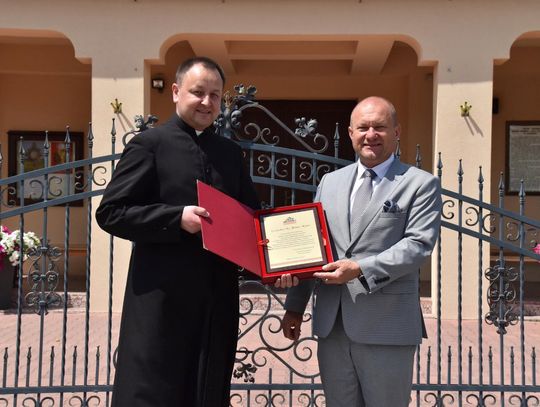 Gromada: Ćwierć wieku w służbie Bogu i ludziom